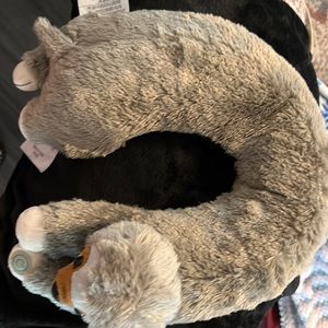 Massaging Sloth neck pillow very soft